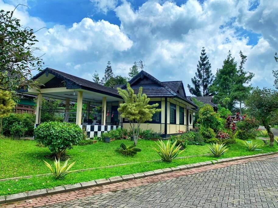 Designer Villa Osaka Пунсак Екстериор снимка