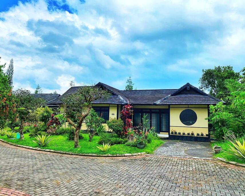 Designer Villa Osaka Пунсак Екстериор снимка