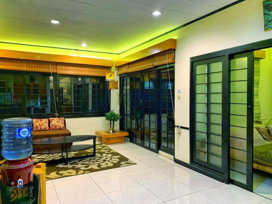 Designer Villa Osaka Пунсак Екстериор снимка